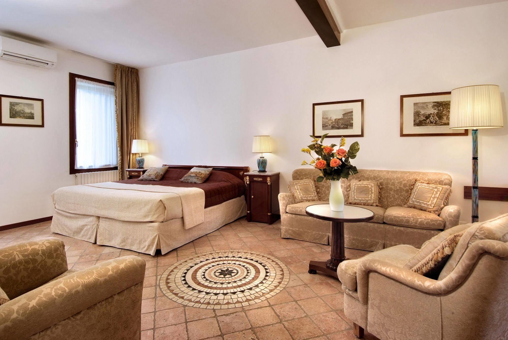 Villa Dacri Venetië-Lido Buitenkant foto